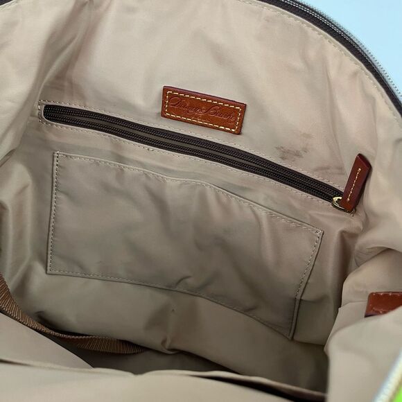 Dooney & Bourkey Large Pocket Satchel Green Nylon Tote Bag - Picture 13 of 13